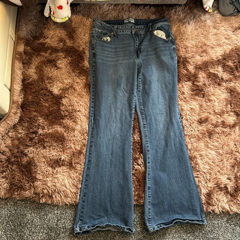 bootcut mid rise